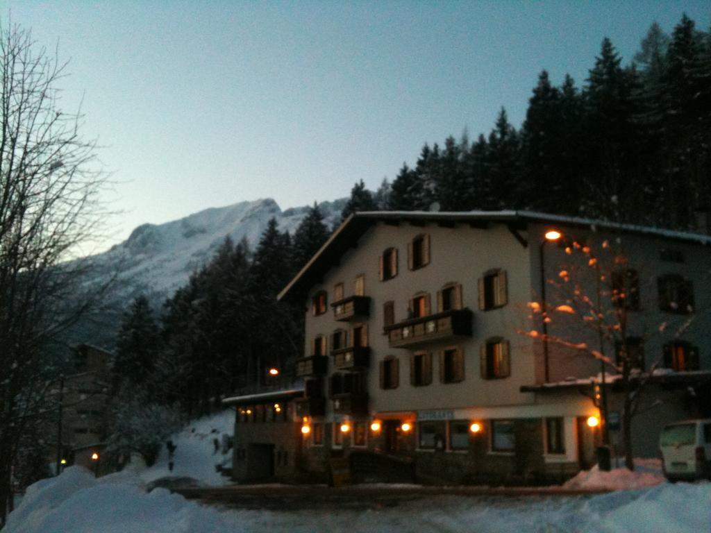 Hotel Spampatti Castione della Presolana Exteriér fotografie